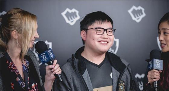 与教练组 与教练组